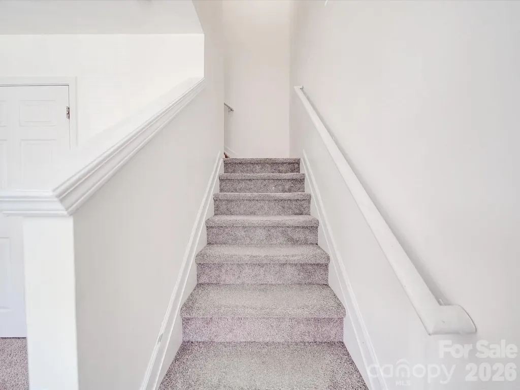 5414 Peachwood Drive Charlotte NC 28216