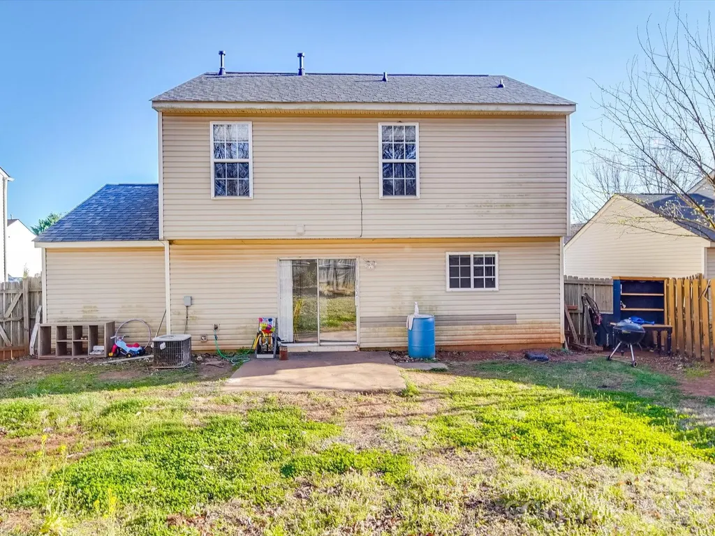 5414 Peachwood Drive Charlotte NC 28216