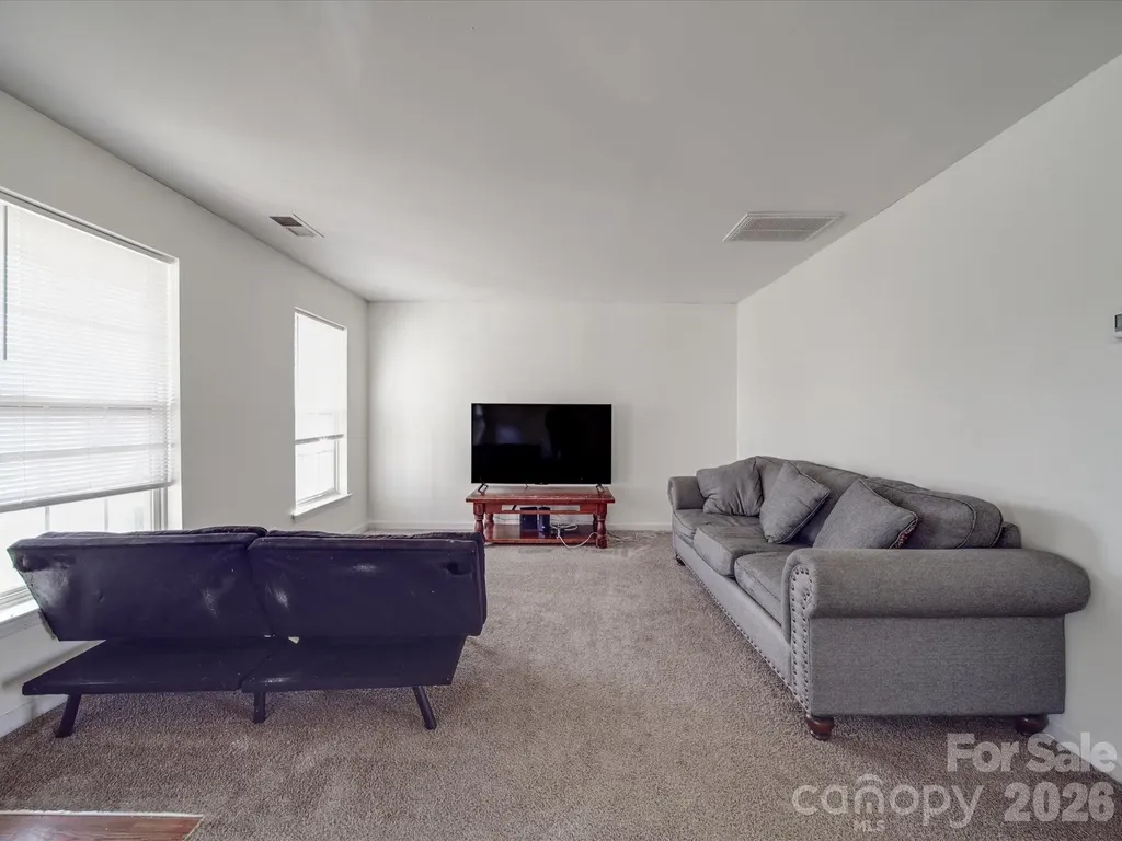 5414 Peachwood Drive Charlotte NC 28216