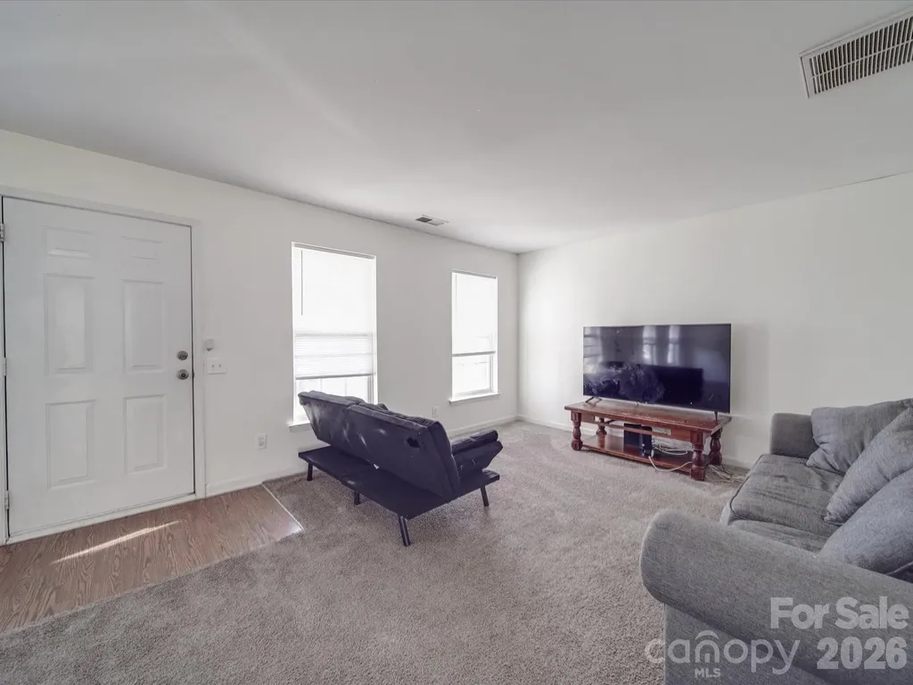 5414 Peachwood Drive Charlotte NC 28216