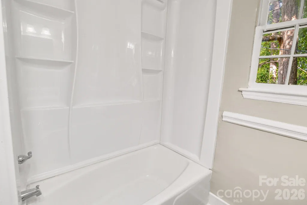 3637 Glenville Avenue Charlotte NC 28215