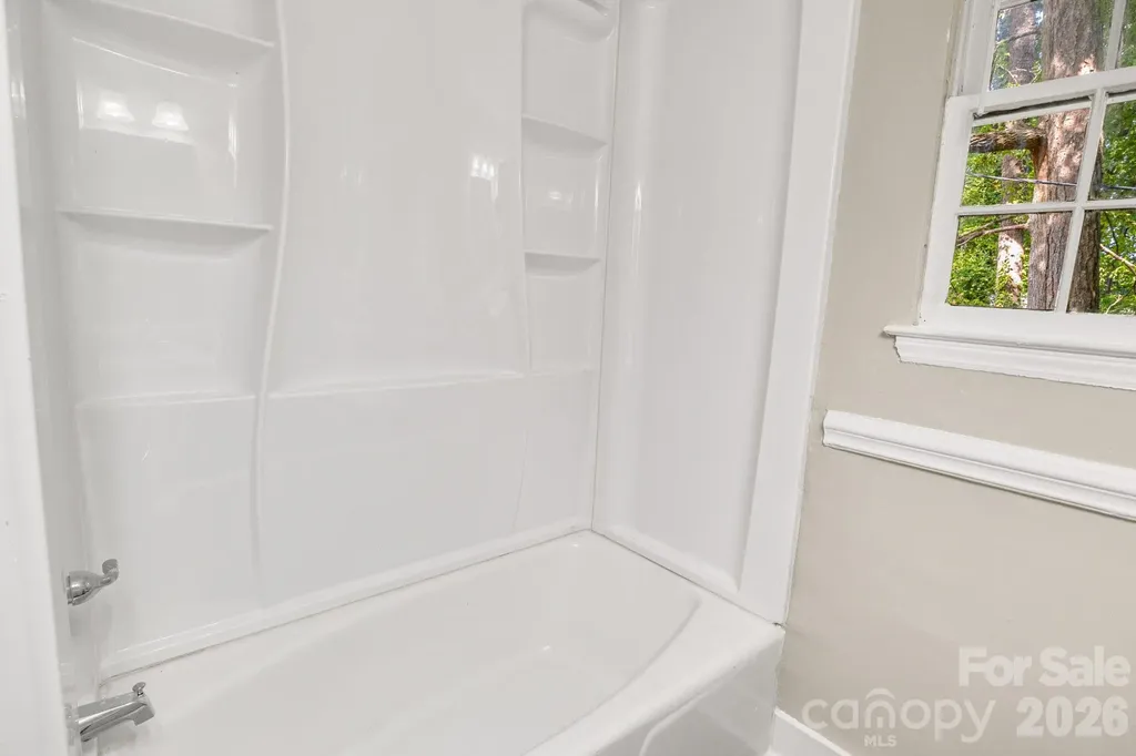 3637 Glenville Avenue Charlotte NC 28215