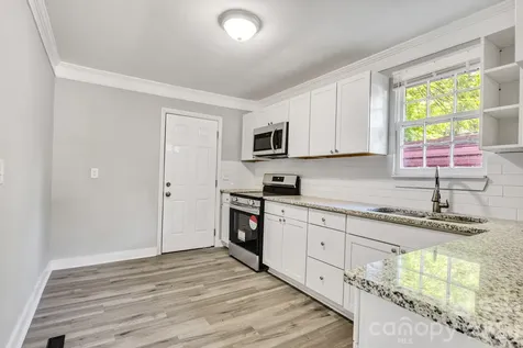 3637 Glenville Avenue Charlotte NC 28215