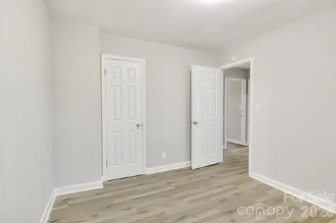 3637 Glenville Avenue Charlotte NC 28215