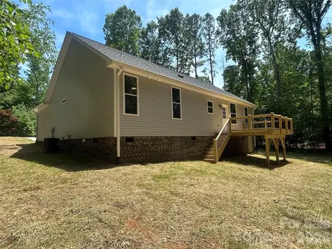 530 Oakwood Circle Lexington NC 27295