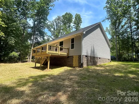 530 Oakwood Circle Lexington NC 27295