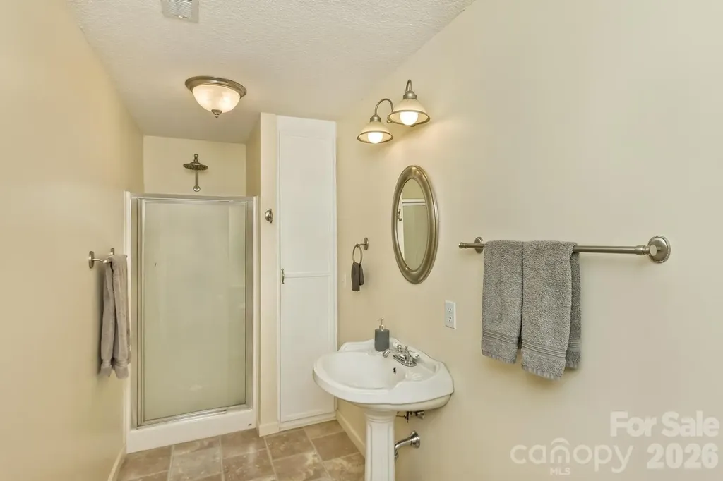 29 S Greenwood Forest Drive Etowah NC 28729