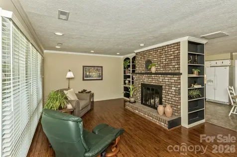 29 S Greenwood Forest Drive Etowah NC 28729