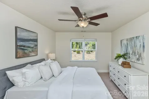 123 Foxden Drive Fletcher NC 28732