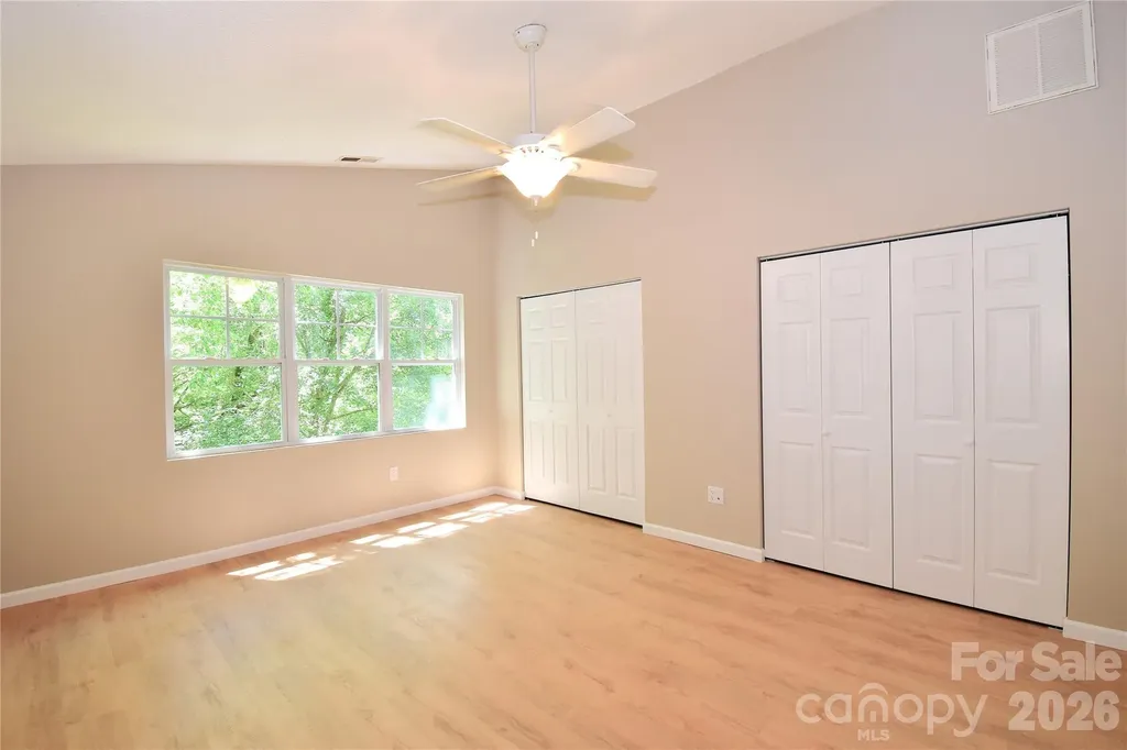 176 Clear Creekside Drive Hendersonville NC 28792