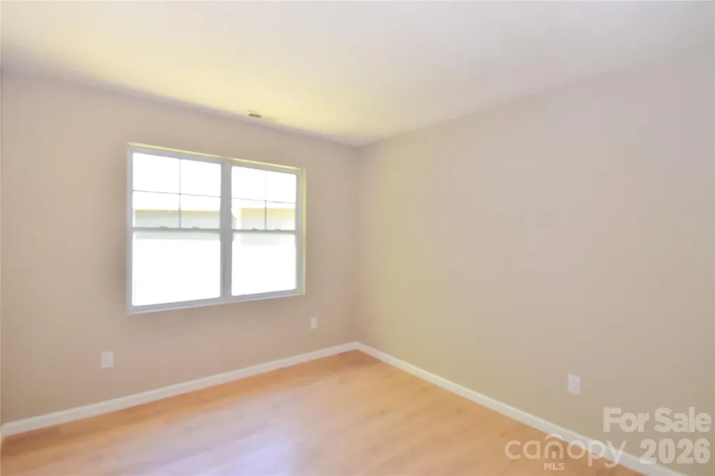 176 Clear Creekside Drive Hendersonville NC 28792