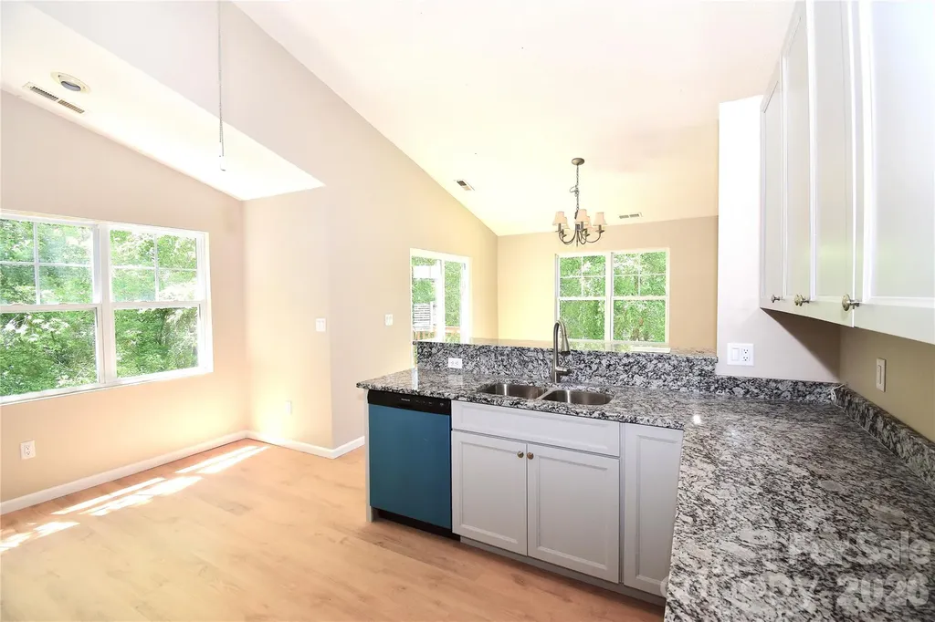 176 Clear Creekside Drive Hendersonville NC 28792