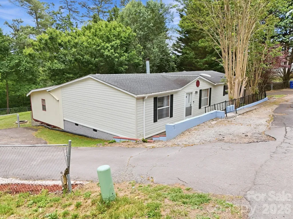 Asheville NC, 405 Gray Court