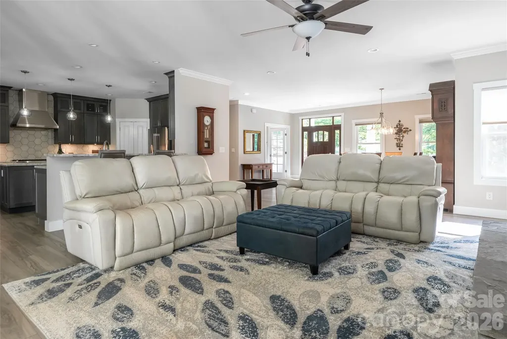 46 Nuthatch Court Fairview NC 28730