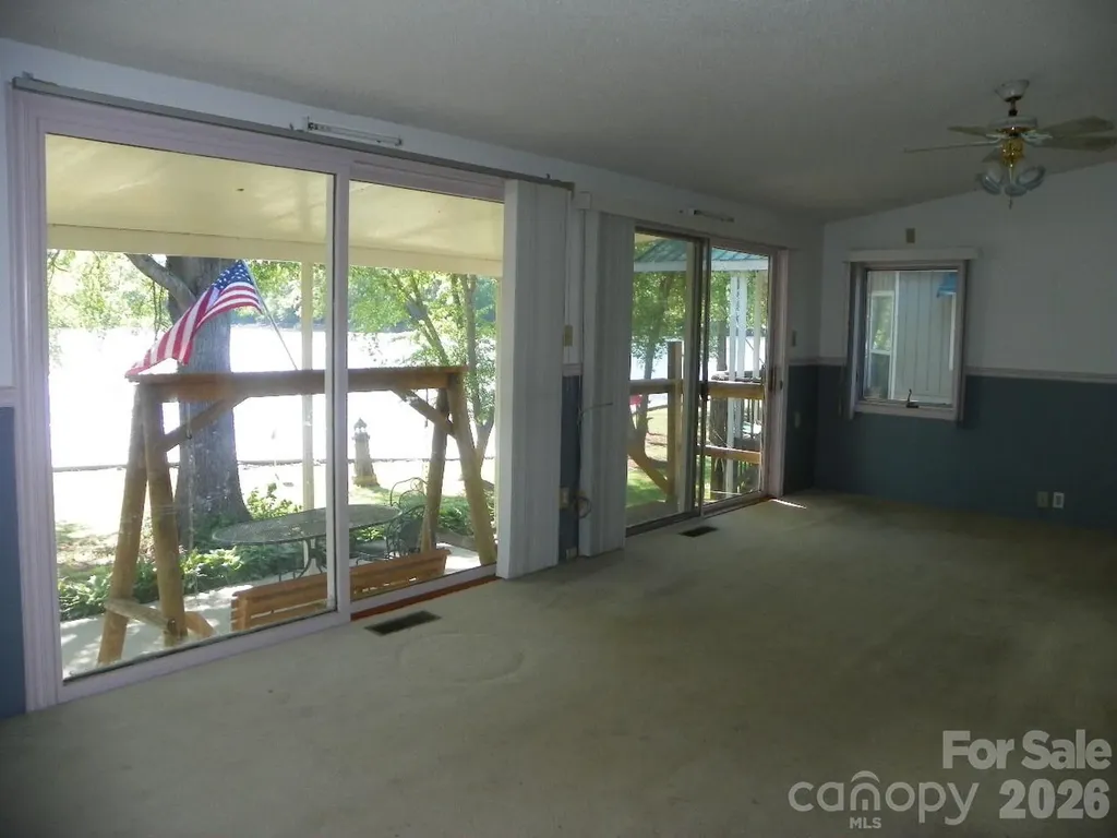 105 Dogwood Circle New London NC 28127