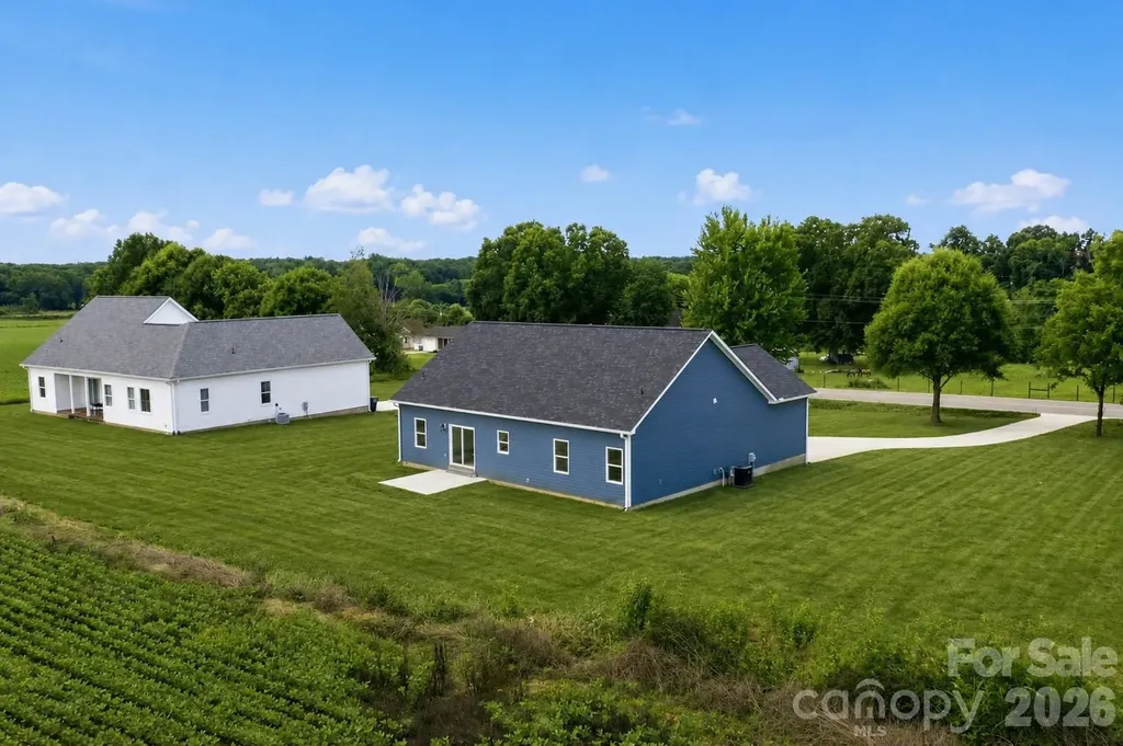 1720 Jennings Road Olin NC 28660