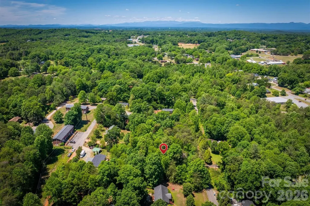3835 Oak Drive Valdese NC 28690