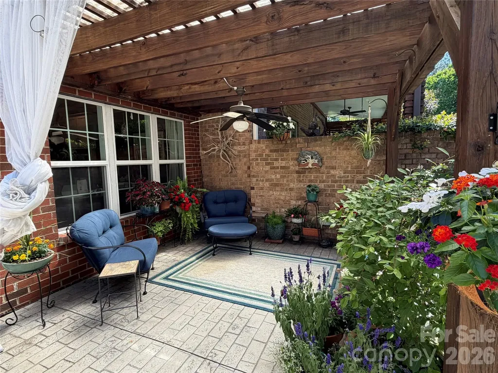 5109 Pansley Drive Charlotte NC 28226