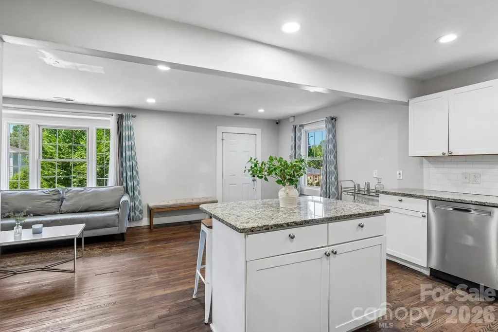 1824 Double Oaks Road Charlotte NC 28206