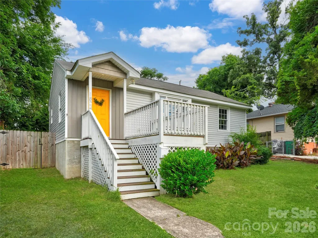 1824 Double Oaks Road Charlotte NC 28206