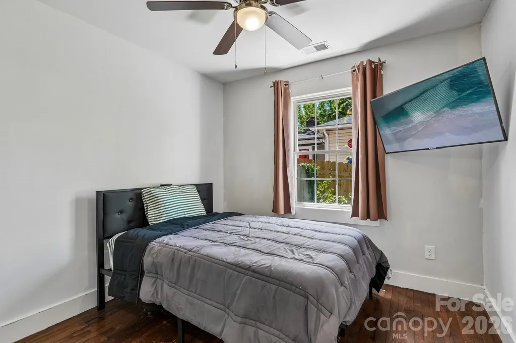 1824 Double Oaks Road Charlotte NC 28206