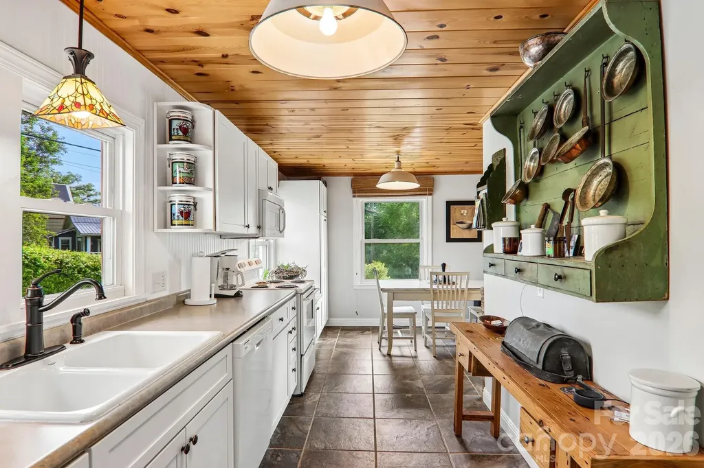 57 Langwell Avenue Asheville NC 28806