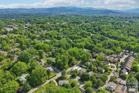 57 Langwell Avenue Asheville NC 28806