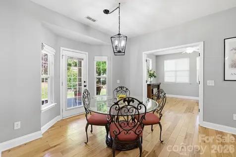 9118 Spratt Lane Waxhaw NC 28173
