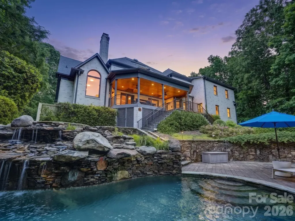5500 Hardison Road Charlotte NC 28226