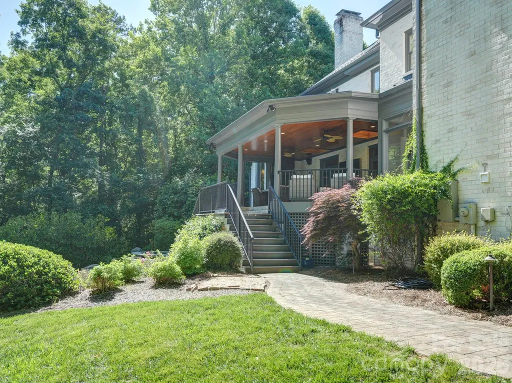 5500 Hardison Road Charlotte NC 28226