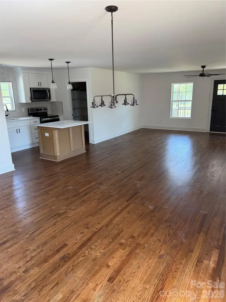 6123 Flay Road Cherryville NC 28021