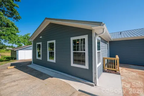 6123 Flay Road Cherryville NC 28021