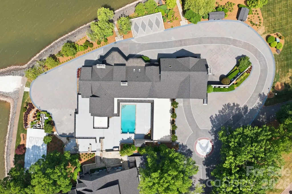 9719 Nine Eagles Lane Charlotte NC 28278