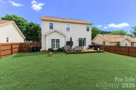 1182 Tufton Place NW Concord NC 28027