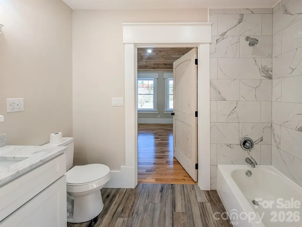 7854 E Us Highway 19e Burnsville NC 28714