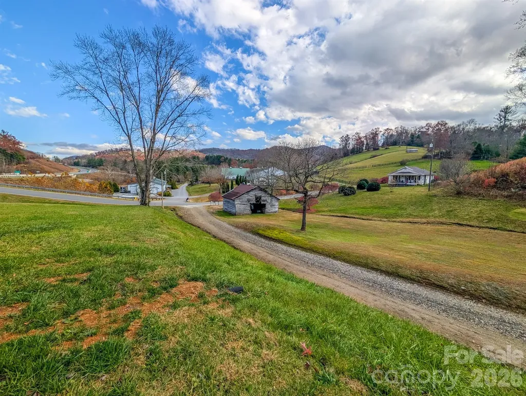 7854 E Us Highway 19e Burnsville NC 28714