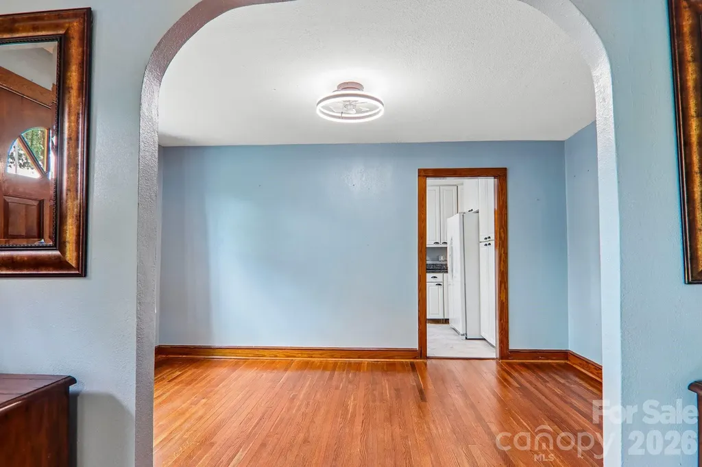 2627 White Oak Road Burnsville NC 28714