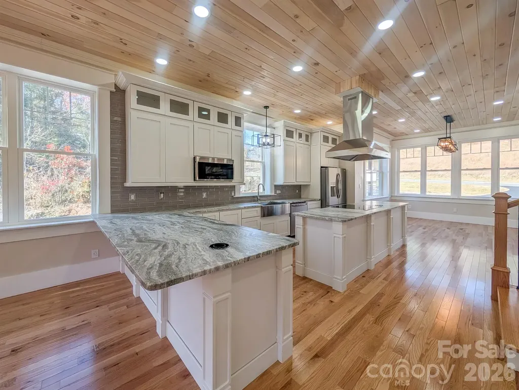 7854 E Us Highway 19e Burnsville NC 28714