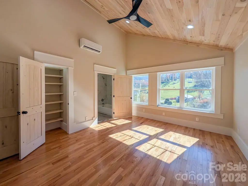 7854 E Us Highway 19e Burnsville NC 28714