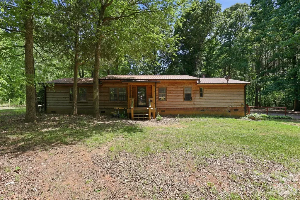 545 Campbell Road Woodleaf NC 27054