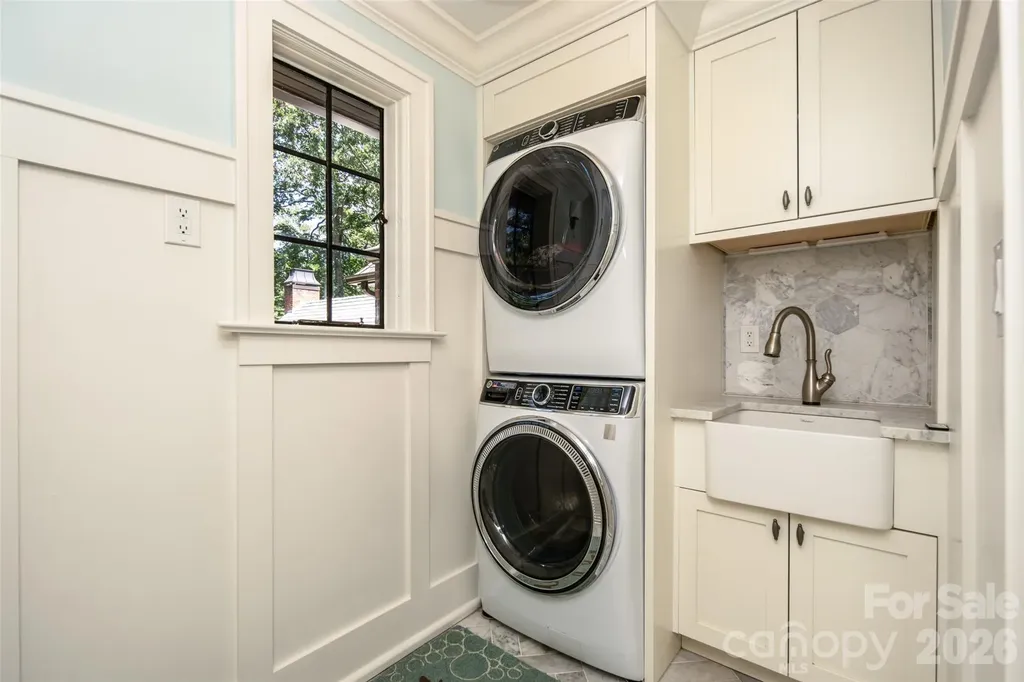 72 Windsor Road Asheville NC 28804