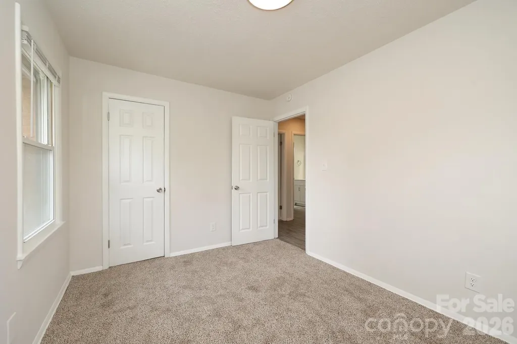 5001 Springview Road Charlotte NC 28213