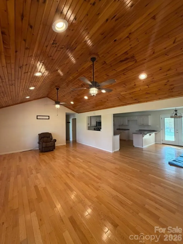 365 Wildlife Club Lane Taylorsville NC 28681