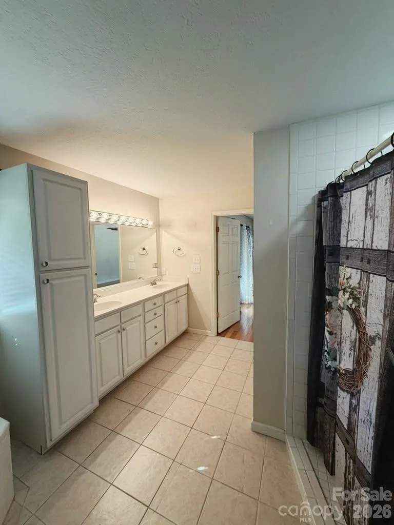 365 Wildlife Club Lane Taylorsville NC 28681