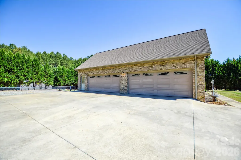 365 Wildlife Club Lane Taylorsville NC 28681