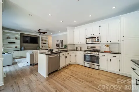 7240 Cobblecreek Drive Matthews NC 28104