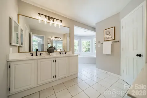 7240 Cobblecreek Drive Matthews NC 28104