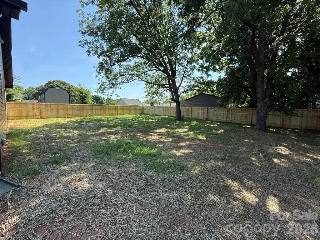 707 Robin Avenue Kannapolis NC 28081