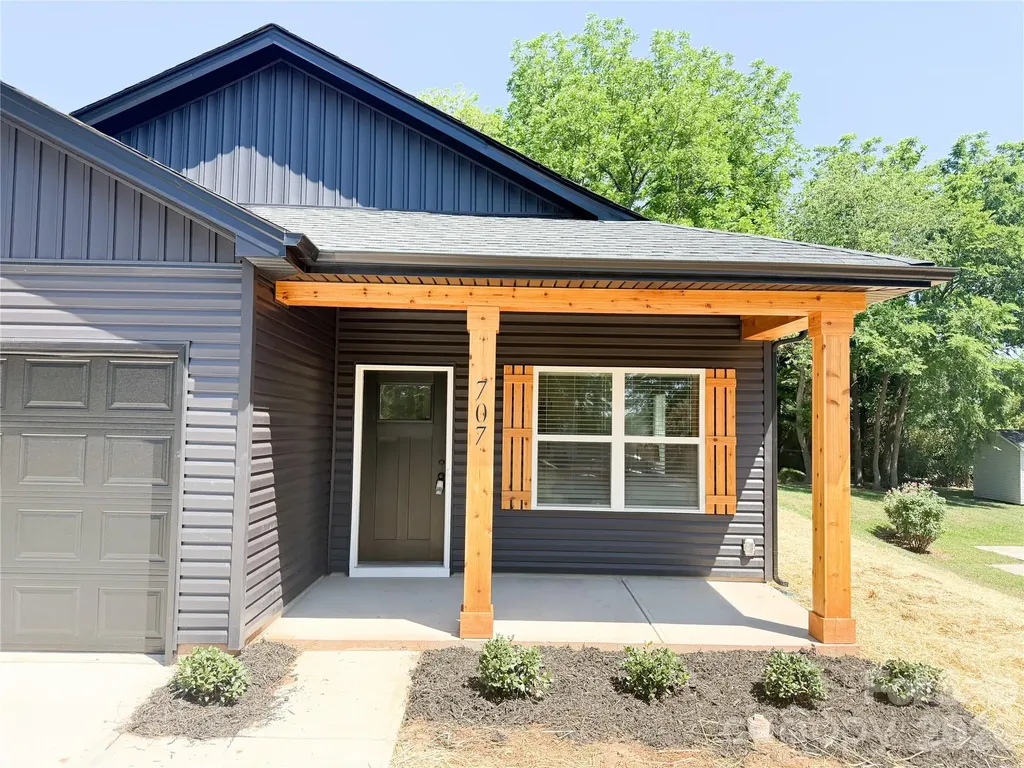 707 Robin Avenue Kannapolis NC 28081