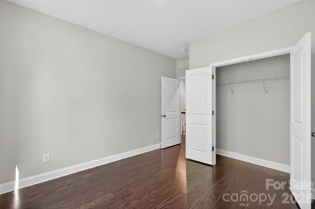 6318 Southgrove Street Charlotte NC 28277